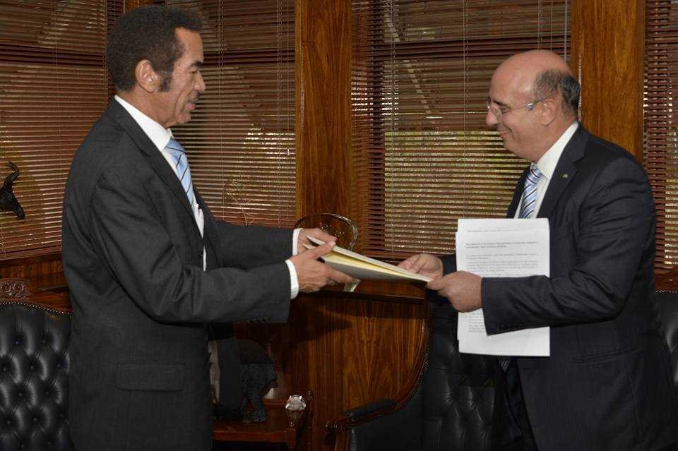dr filippo scammacca of murgo and agnone presenting letter of credentials to the president of Botswana